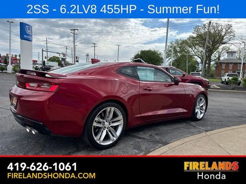Used 2017 Chevrolet Camaro SS RWD image 5