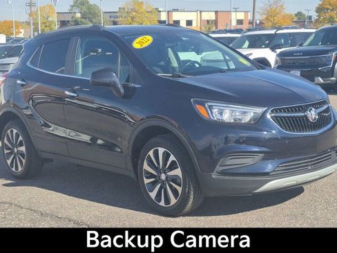 Used 2022 Buick Encore Preferred w/ Safety Package II image 2