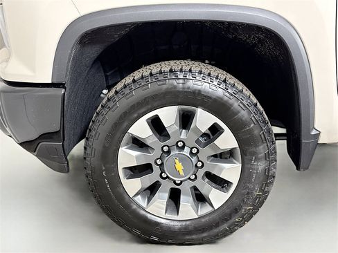 New 2026 Chevrolet Silverado 2500 Custom w/ Custom Value Package image 19