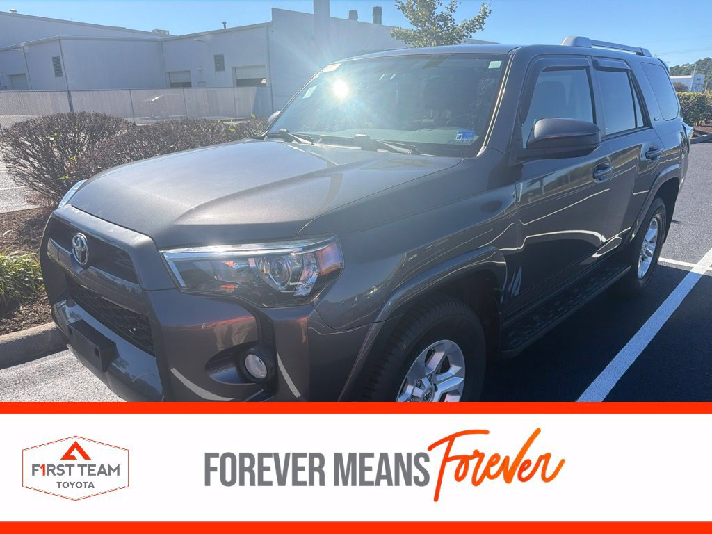 Used 2018 Toyota 4Runner SR5 AWD/4WD image 1