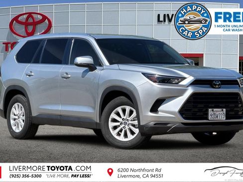 Certified 2025 Toyota Grand Highlander FWD image 1