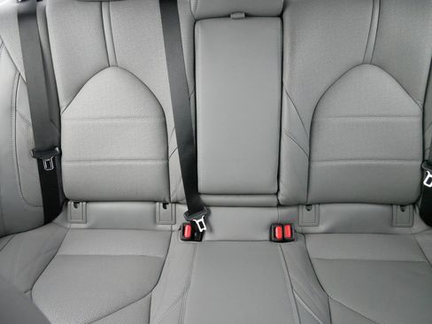 Used 2020 Toyota Avalon Limited image 13