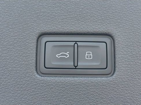 New 2026 Audi SQ8 Premium Plus AWD/4WD image 12
