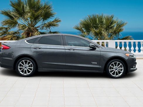 Used 2017 Ford Fusion Energi Titanium image 3
