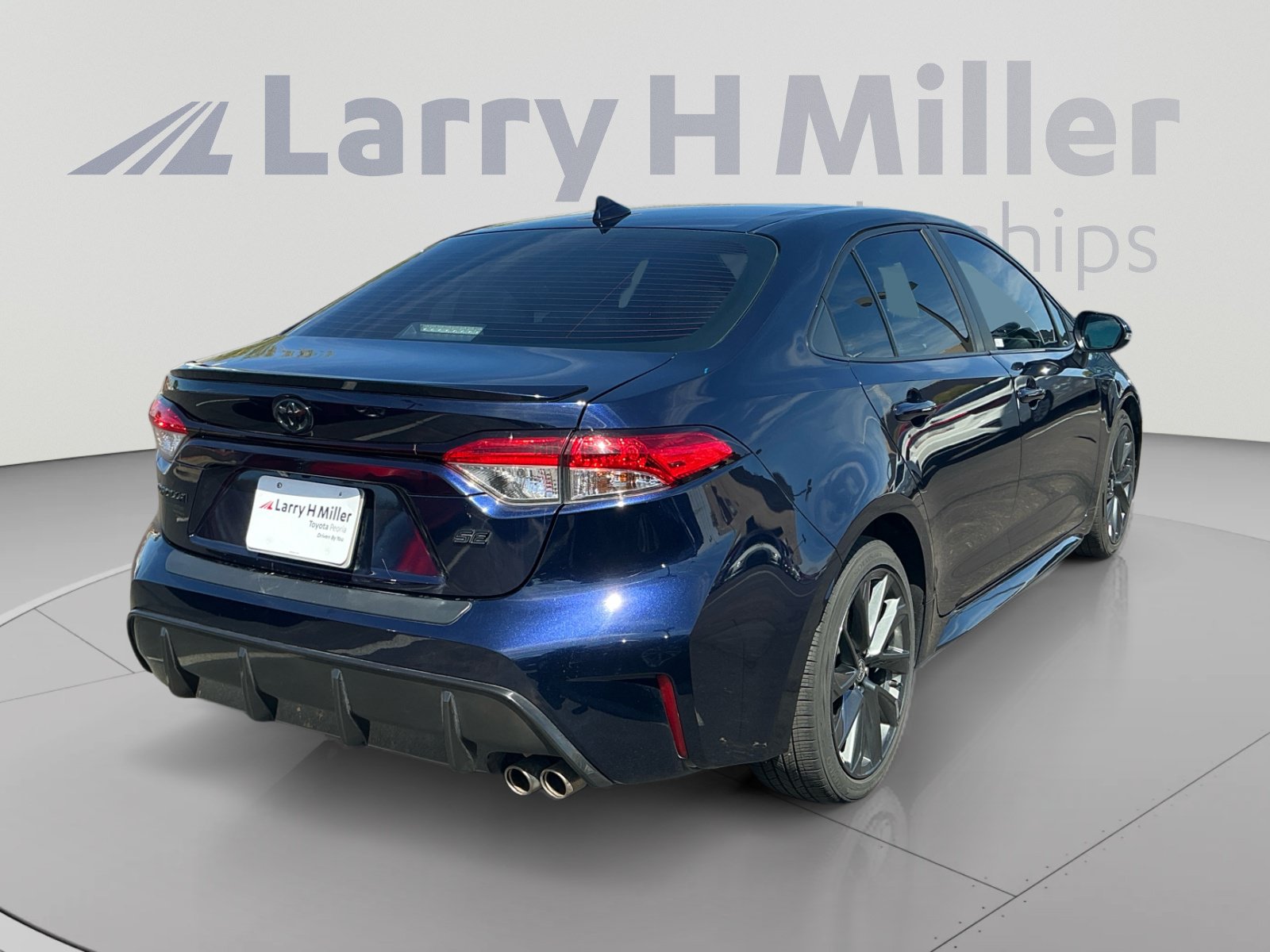 Certified 2025 Toyota Corolla SE FWD image 5