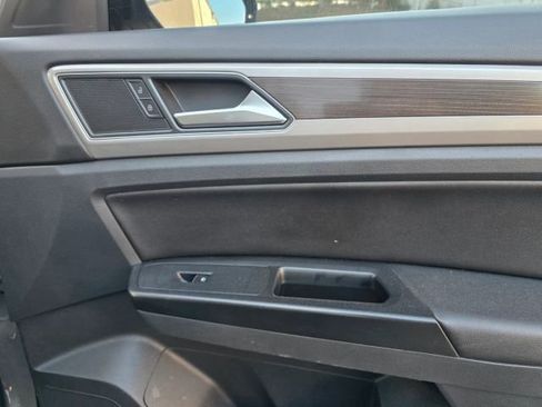 Used 2019 Volkswagen Atlas SEL R-Line image 54