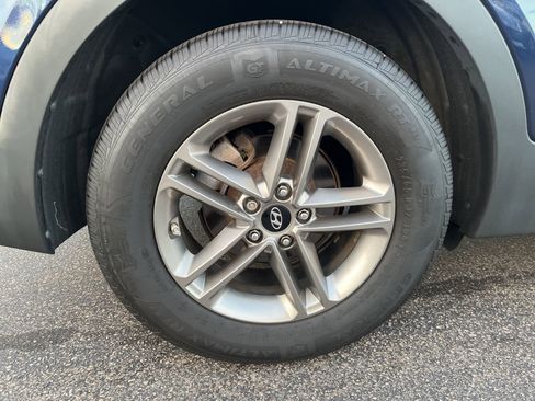 Used 2017 Hyundai Santa Fe Sport image 11