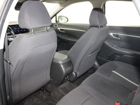 Used 2025 Hyundai Sonata SEL FWD image 19