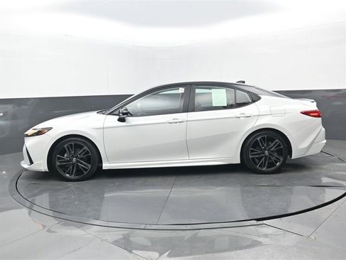 Used 2025 Toyota Camry XSE w/ Premium Plus Package image 22