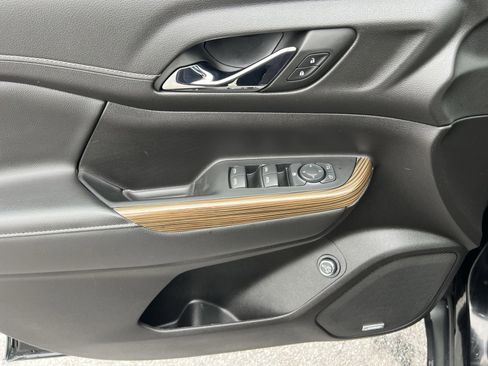 Used 2023 GMC Acadia SLE w/ Driver Convenience Package AWD/4WD image 23