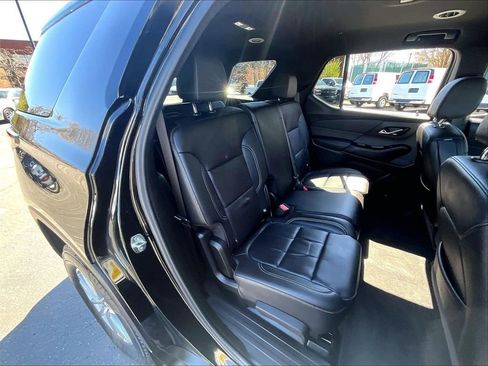 Used 2023 Chevrolet Traverse LT AWD/4WD image 15