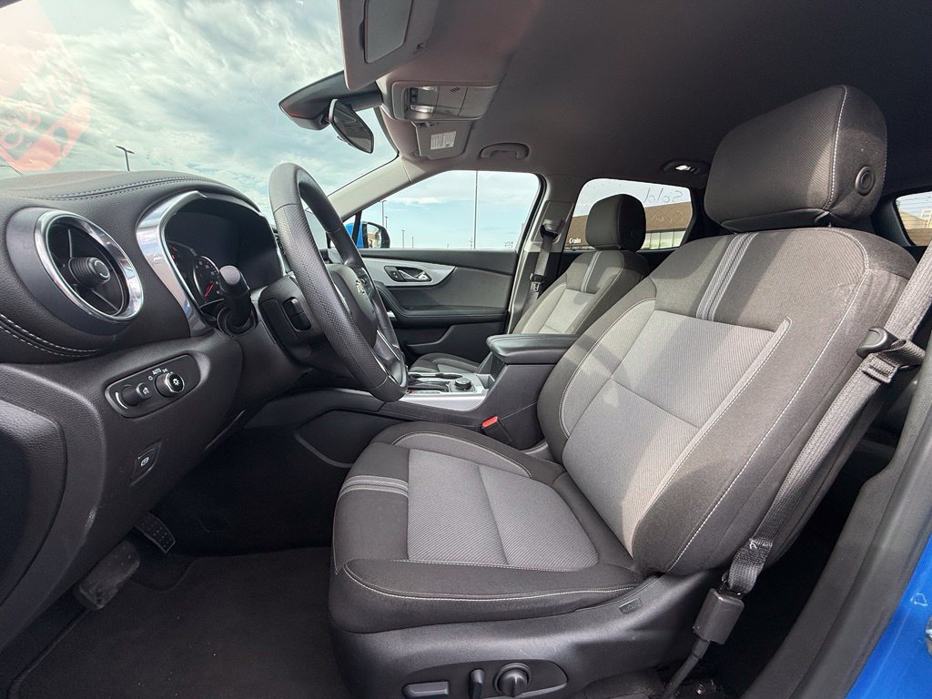 Used 2025 Chevrolet Blazer LT AWD/4WD image 21