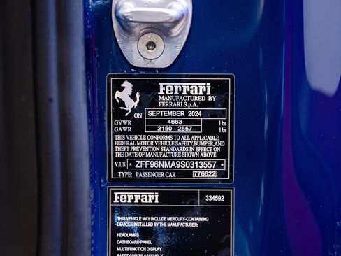 Used 2025 Ferrari SF90 Spider image 26