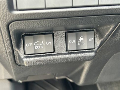 Certified 2025 Toyota 4Runner Platinum AWD/4WD image 29