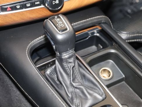 Used 2020 Volvo XC90 T6 Inscription image 8