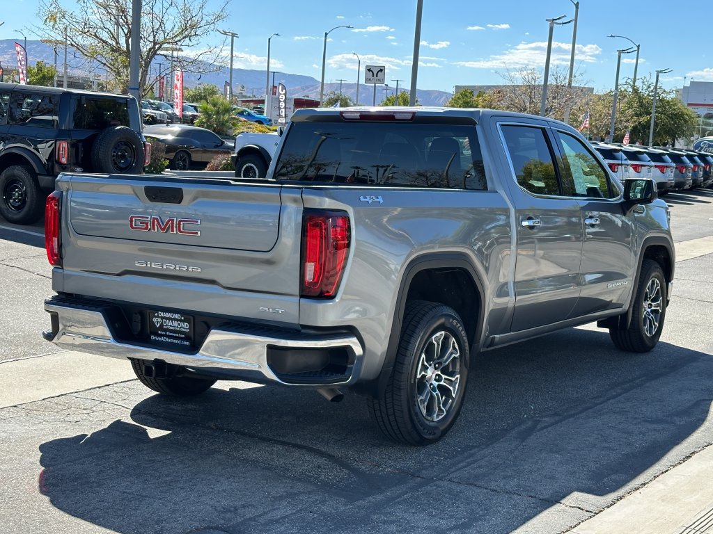 Used 2025 GMC Sierra 1500 SLT AWD/4WD image 7