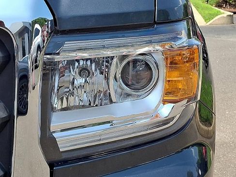Used 2016 GMC Canyon SLE w/ SLE Convenience Package RWD image 27