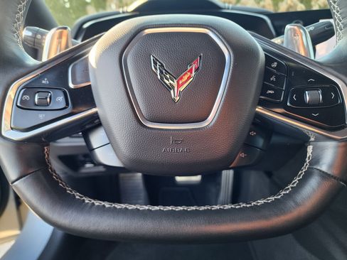 Used 2021 Chevrolet Corvette Stingray Preferred Cpe w/ Z51 Performance Package image 23