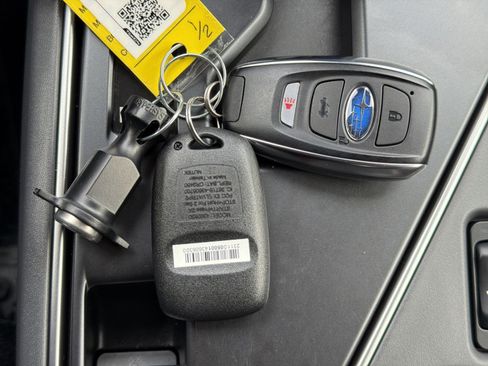 Used 2024 Subaru Crosstrek 2.0i Premium AWD/4WD image 34