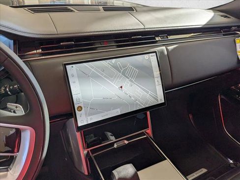 New 2025 Land Rover Range Rover SE image 12