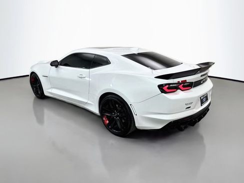 Used 2022 Chevrolet Camaro LT w/ Redline Edition RWD image 5