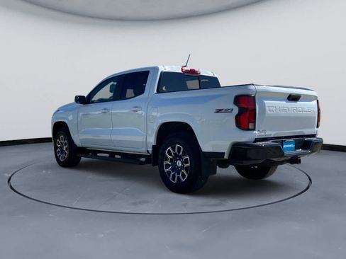 Used 2024 Chevrolet Colorado Z71 w/ Z71 Convenience Package 2 AWD/4WD image 8