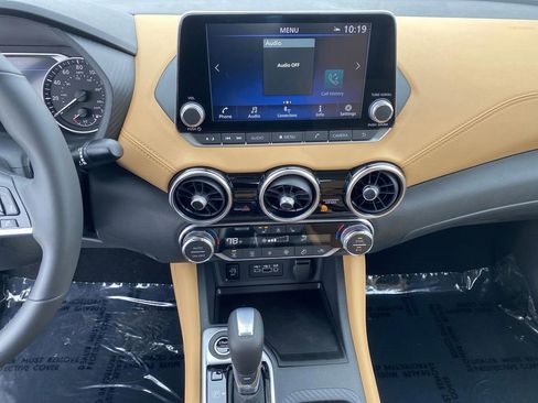 New 2025 Nissan Sentra SV w/ SV Premium Package image 9