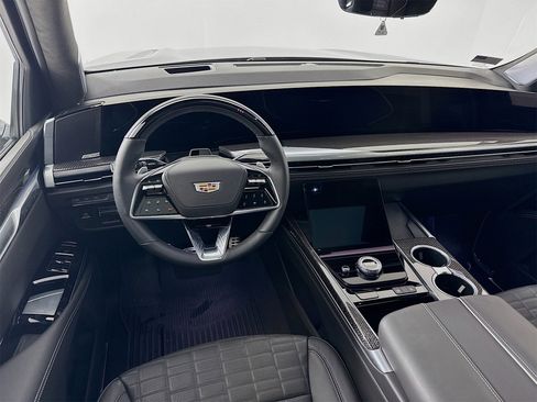 Used 2025 Cadillac Escalade V image 25