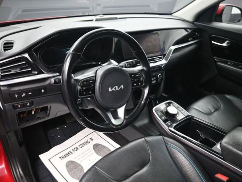 Used 2022 Kia Niro EX Premium image 14