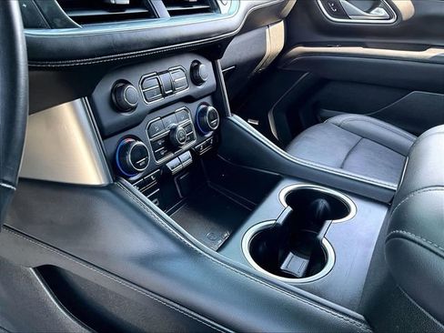 Used 2023 Chevrolet Suburban Z71 w/ Z71 Off-Road Package image 21