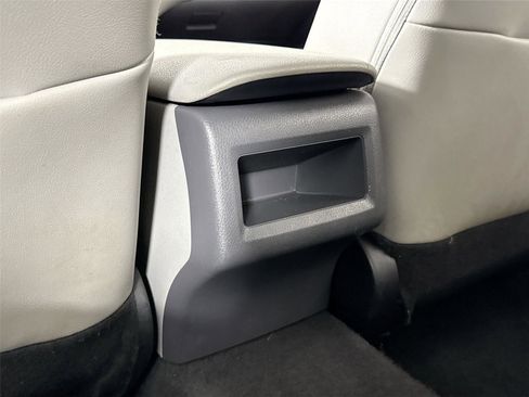 Certified 2023 Toyota Camry SE image 31