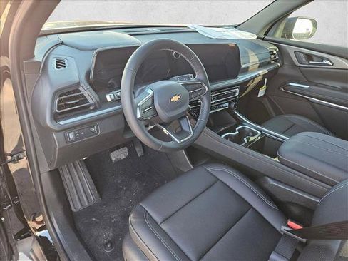 New 2026 Chevrolet Traverse LT w/ Driver Confidence Package FWD image 11