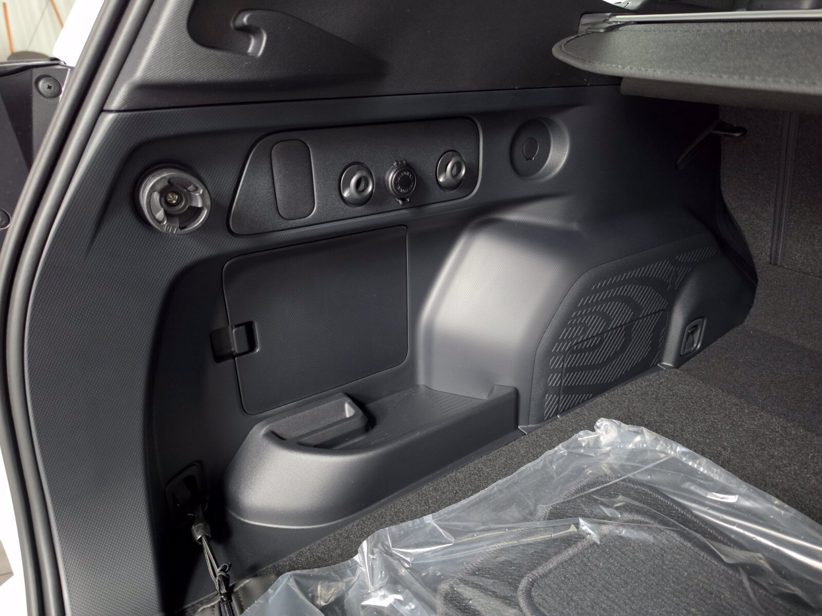 New 2026 Subaru Forester Premium AWD/4WD image 19