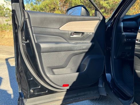 Used 2024 Toyota Grand Highlander Platinum image 23