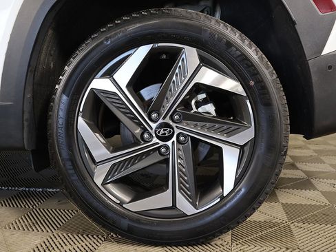 Used 2022 Hyundai Tucson Limited AWD/4WD image 25