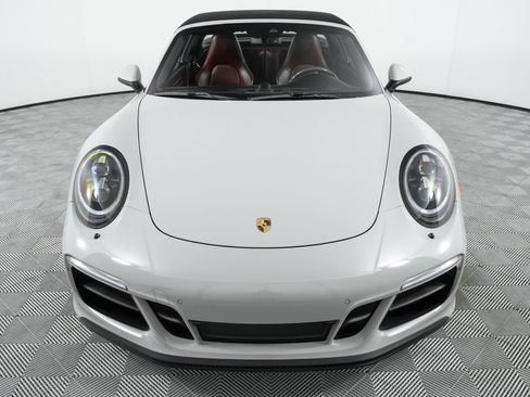 Used 2018 Porsche 911 Targa 4 GTS image 61