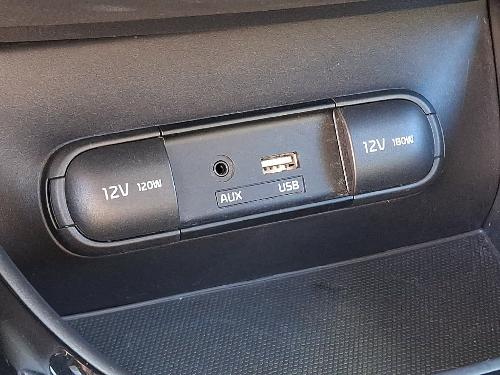 Used 2018 Kia Soul ! w/ Tech Package FWD image 24