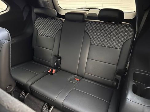 New 2026 GMC Acadia Denali image 18