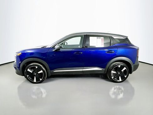 Used 2025 Nissan Kicks SR w/ Interior Electronics Package image 5