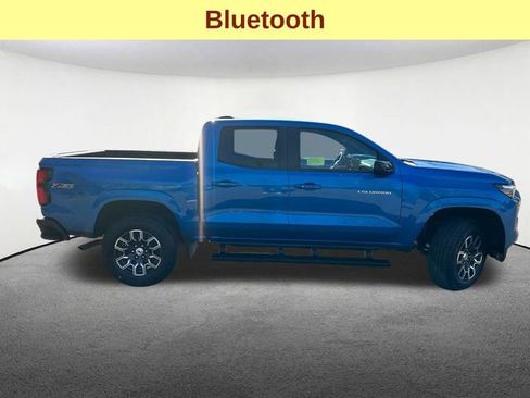 Used 2024 Chevrolet Colorado Z71 w/ Z71 Convenience Package 2 AWD/4WD image 11