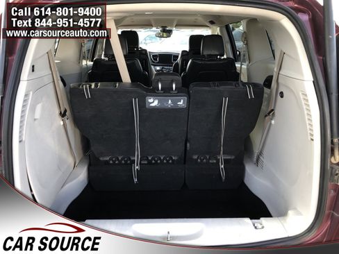 Used 2018 Chrysler Pacifica Touring-L Plus w/ Advanced Safetytec Group image 7