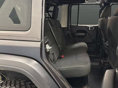 Used 2021 Jeep Wrangler Unlimited Sport AWD/4WD image 26