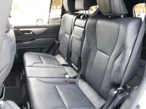 Used 2023 Lexus LX 600 F Sport image 38