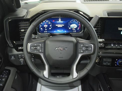 New 2026 Chevrolet Silverado 2500 ZR2 image 42