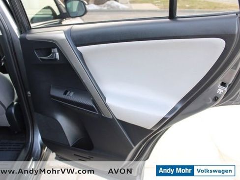 Used 2015 Toyota RAV4 XLE image 19