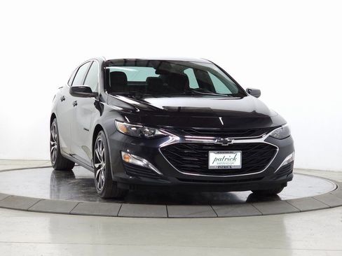 Used 2022 Chevrolet Malibu RS image 1