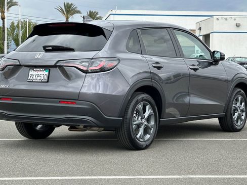 Certified 2026 Honda HR-V LX image 4