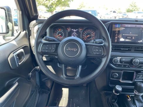 Used 2024 Jeep Wrangler Unlimited Sport AWD/4WD image 13
