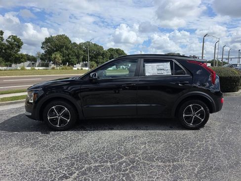 New 2025 Kia Niro EX image 6