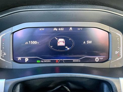 Used 2022 Volkswagen Atlas Cross Sport SEL R-Line image 13